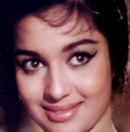 Asha Parekh, Asha in Pakhandi