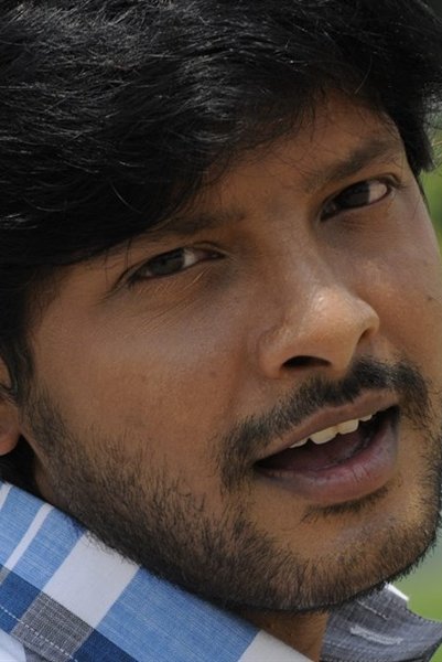 Aravind Roshan, Actor in Seveli