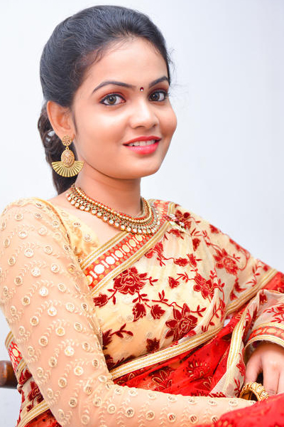 Aara, Actor in Poonga