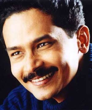 Atul Kulkarni, Actor in Warning (2011)