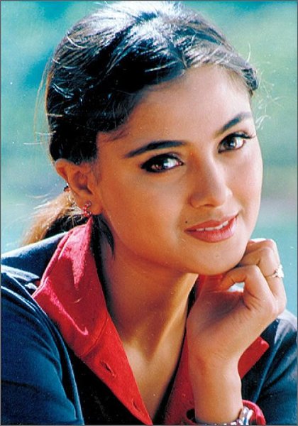 Simran, Actor in Gabru