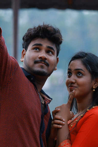 Naan Yarendru Nee Sol