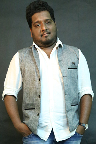 RJ Vignesh, Actor in Mehandi Circus