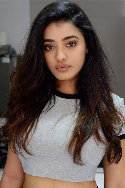 Ketika Sharma, Actor in Robinhood