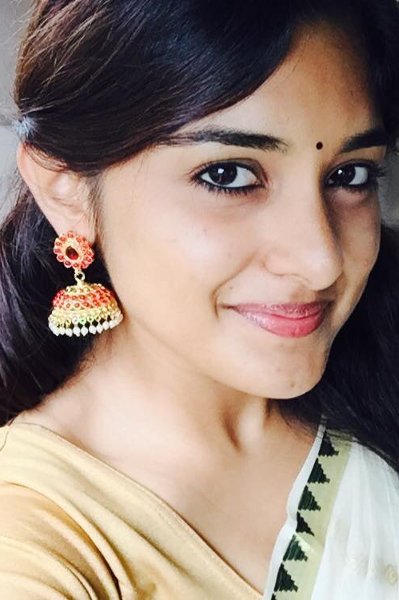 Niveda Thomas