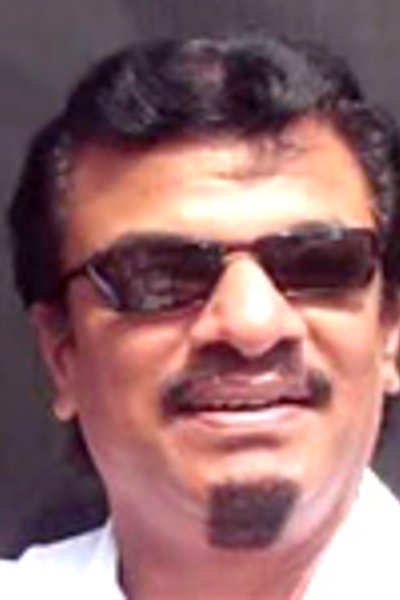 Manoj Bhatnagar, Director in Good Luck