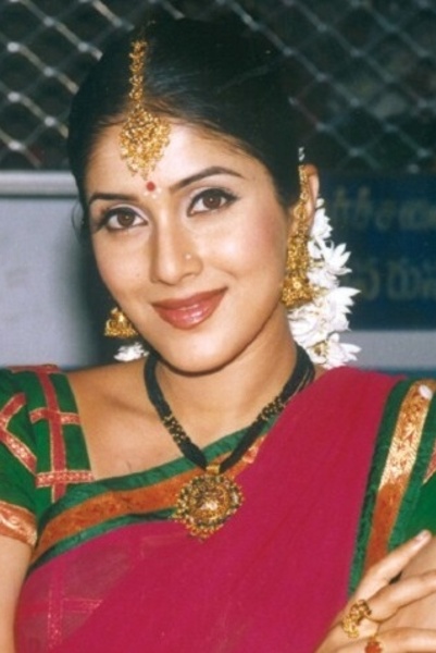 Keerthi Reddy, Actor in Toli Prema