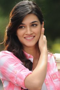 Kriti Sanon, Actor in Bachchhan Paandey