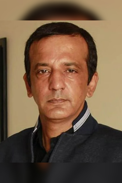 Harish Khanna, Baba in Tathagat