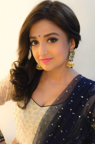 Monali Thakur
