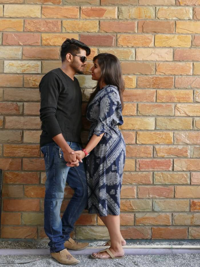 Nenu Seethadevi Telugu Movie Stills starring Chitukula Sandeep, Komali