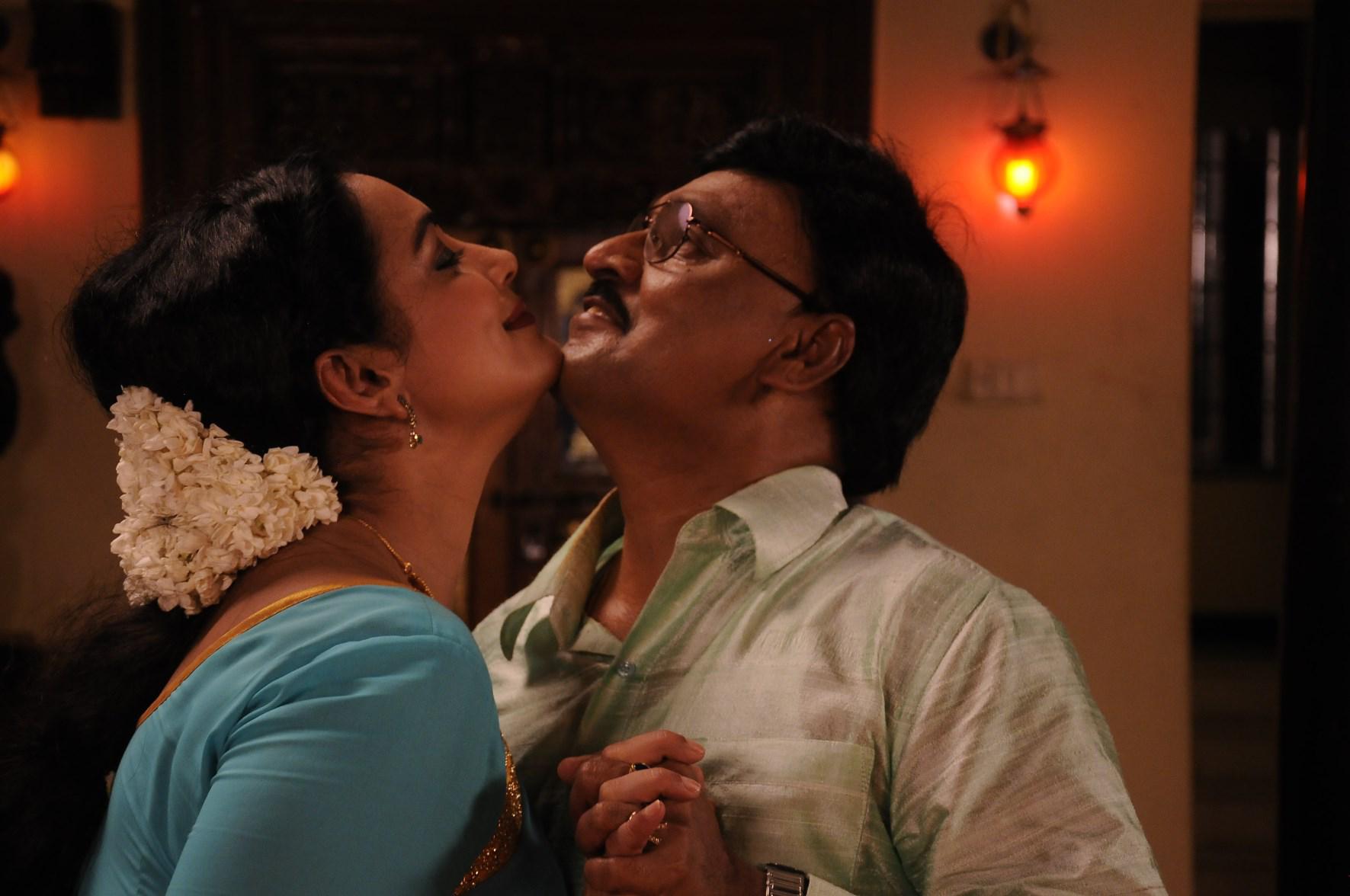 Thunai Mudhalvar Tamil Movie Stills | Shweta Menon, Bhagyaraj