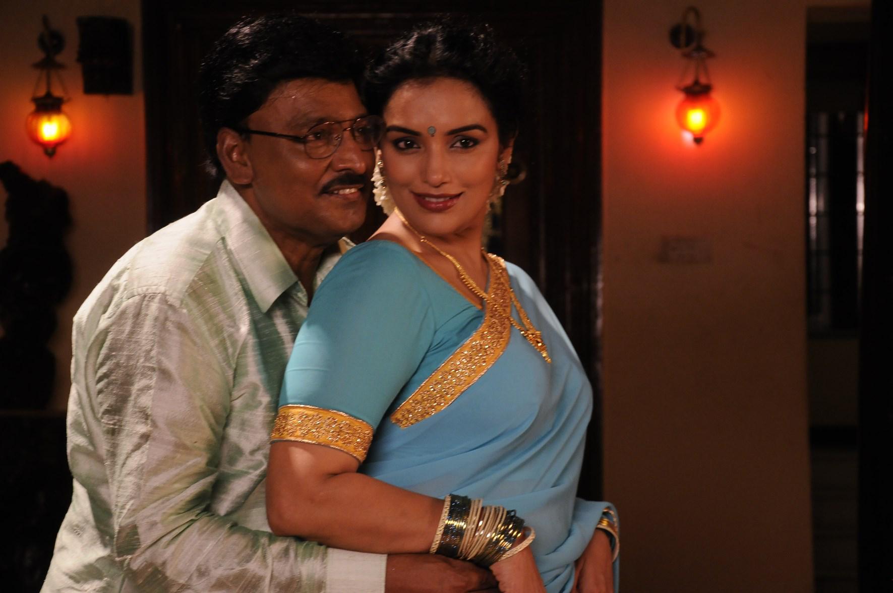 Thunai Mudhalvar Tamil Movie Stills | Shweta Menon, Bhagyaraj