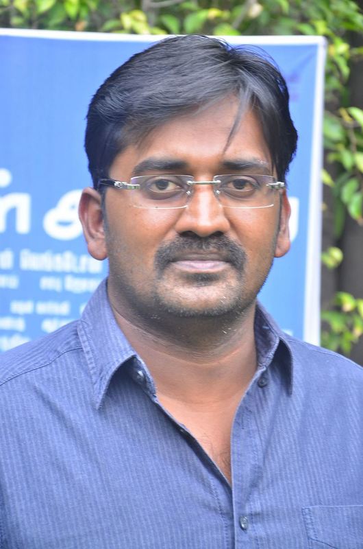Oru Naal Koothu Press Meet Stills starring Karunakaran