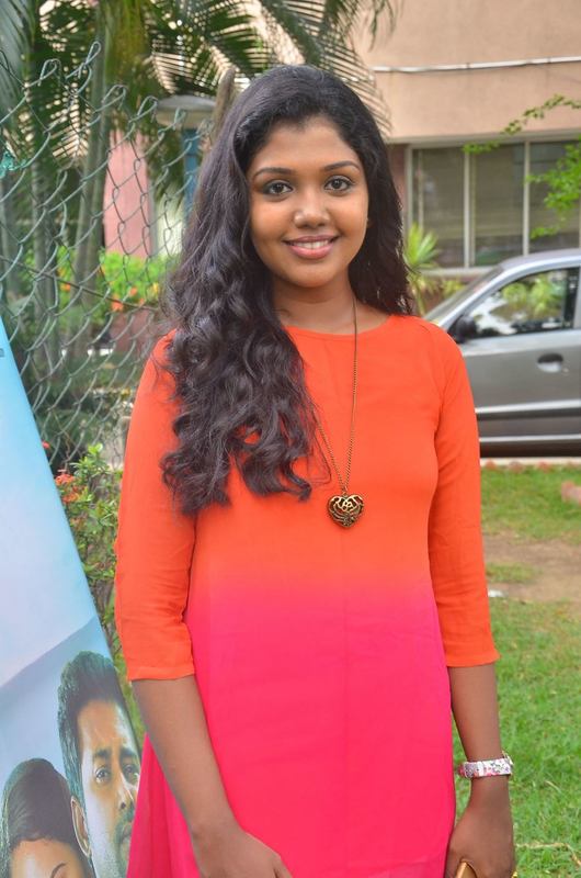 Oru Naal Koothu Press Meet Stills starring Riythvika