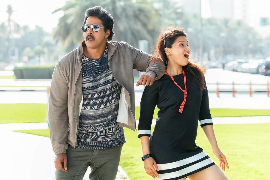 Sunil-Mannara Chopra stills from Jakkana telugu movie