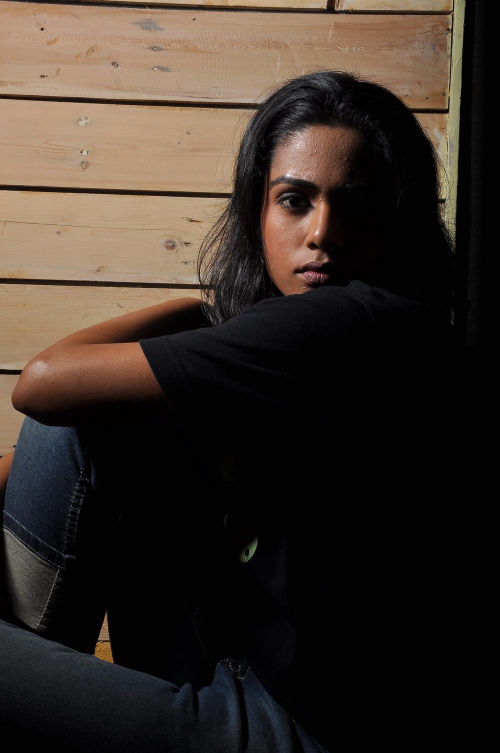 Vitthaiyadi Naanunakku Tamil Movie stills starring Sowra Syed
