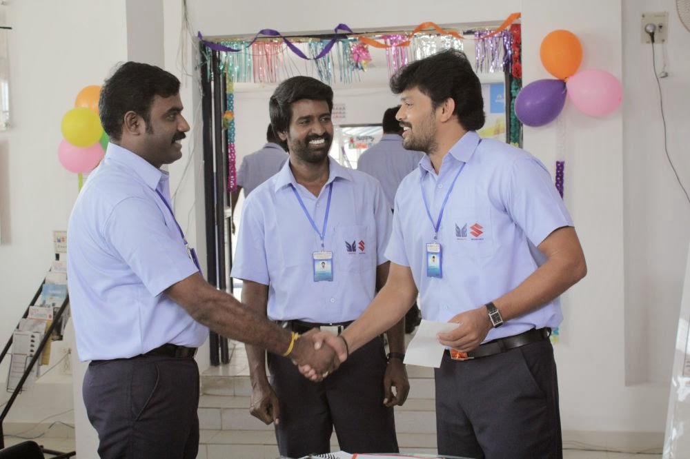 Angali Pangali Movie Stills starring Vishnu Priyan, Soori