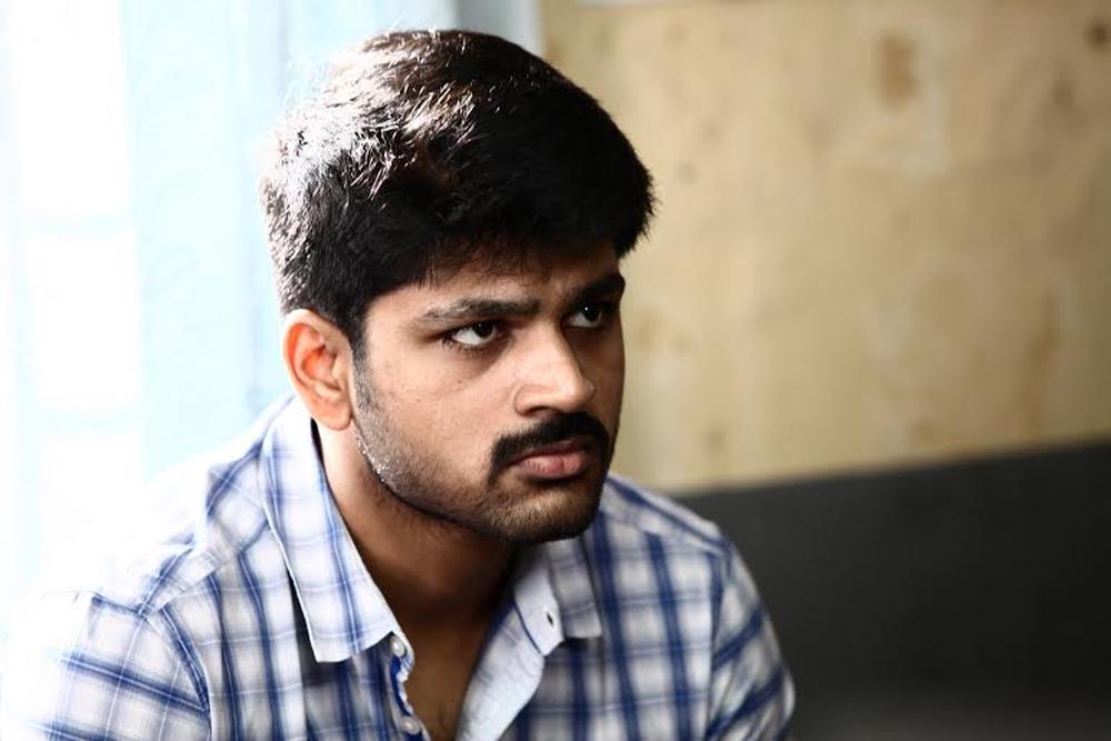 Metro Tamil Movie Stills starring Shirish Saravanan