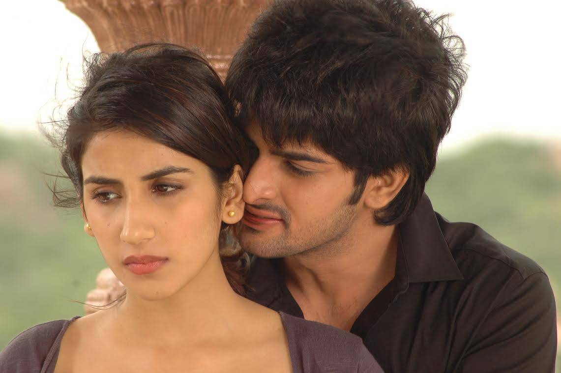 Naga Shourya and Parul Gulati | Nee Jathaleka Telugu Movie Stills