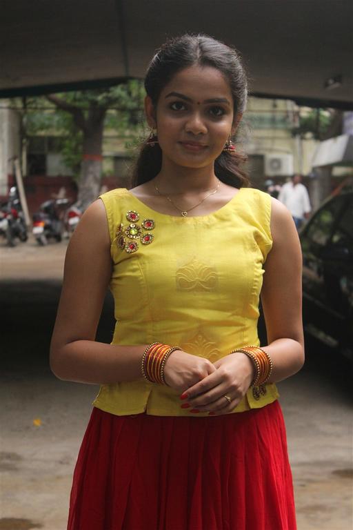Paisa Press Meet Stills starring Aara