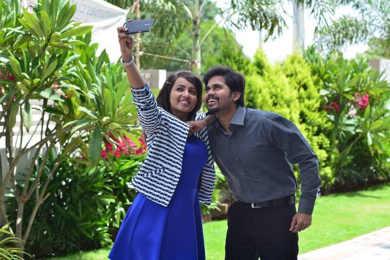 Rojulu Marayi Telugu Movie Latest Stills | Parvateesam, Tejaswi