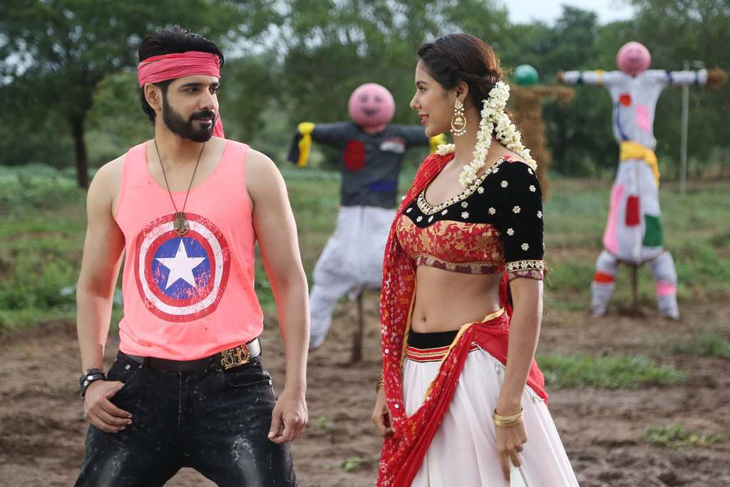 Aatadukundam Raa Telugu Movie Stills | Sushanth, Sonam Bajwa