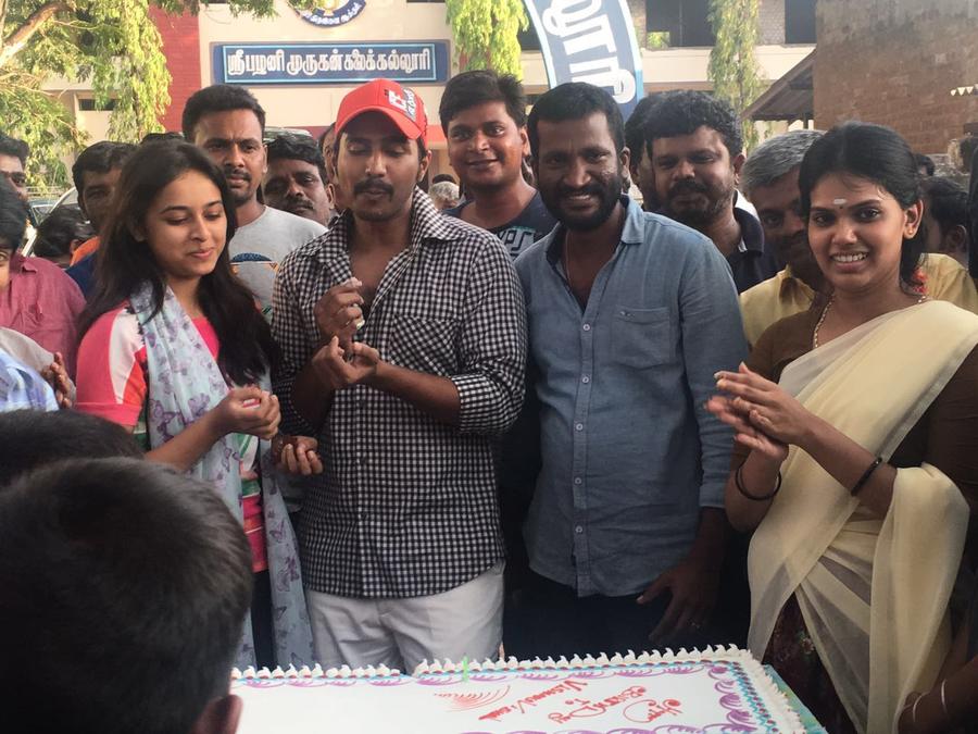 Vishnu Vishal 's B'day Celebration Stills