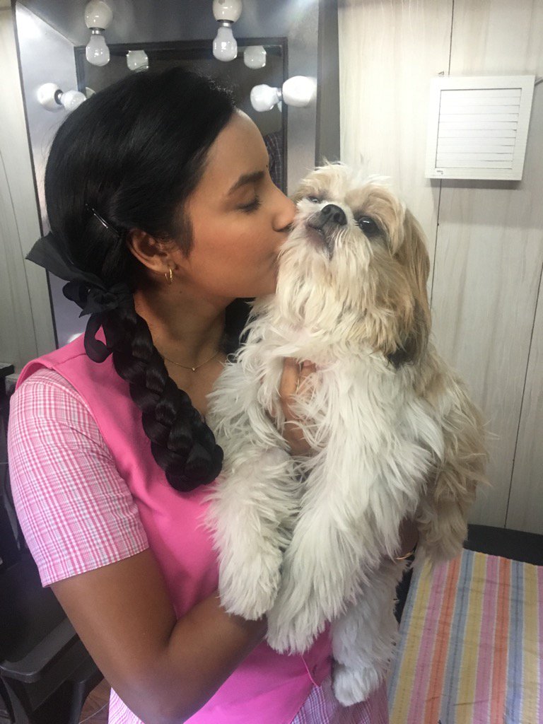 Muthuramalingam Movie Shooting Spot Stills | Priya Anand