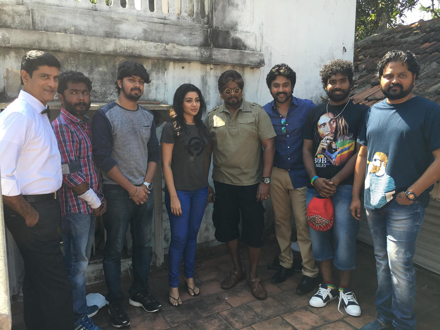 Actor Parthipean Radhakrishnan joins in the shoot of 'Thittam Poattu Thirudara Kootam'