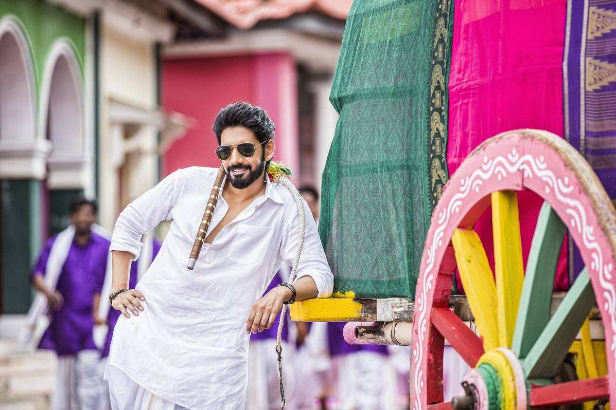 Aatadukundam Raa Telugu Movie Stills | Sushanth