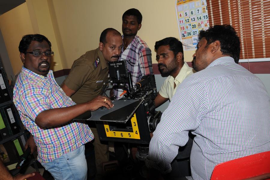 Meow Tamil Movie Working Stills
