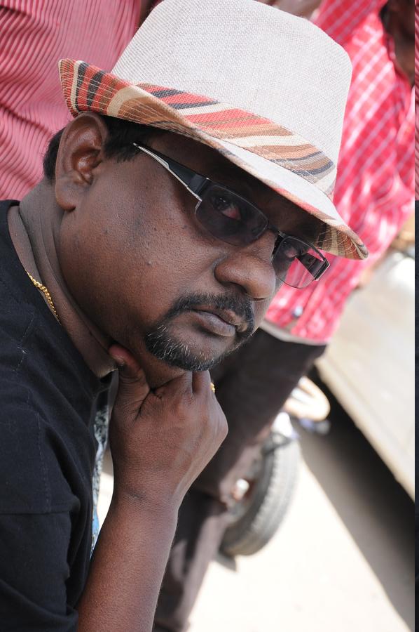 Meow Tamil Movie Working Stills