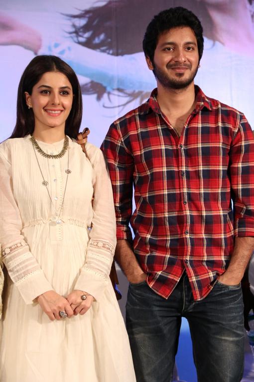 Meendum Oru Kadhal Kadhai Movie Press Meet Stills | Walter Phillips, Isha Talwar