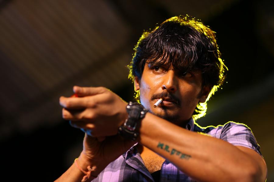 Thirunaal Tamil Movie Stills | Jiiva