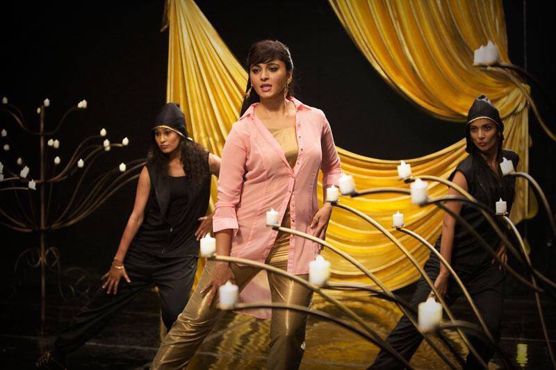 Yennai Arindhaal Tamil movie Stills | Anushka Shetty
