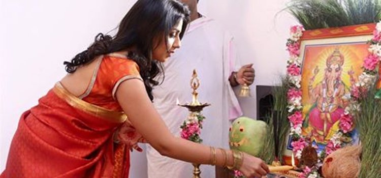 Kee Tamil Movie Pooja Stills
