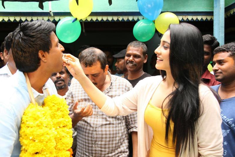 Actor Soori celebrates his birthday in the sets of Udhayanidhi Stalin's next project