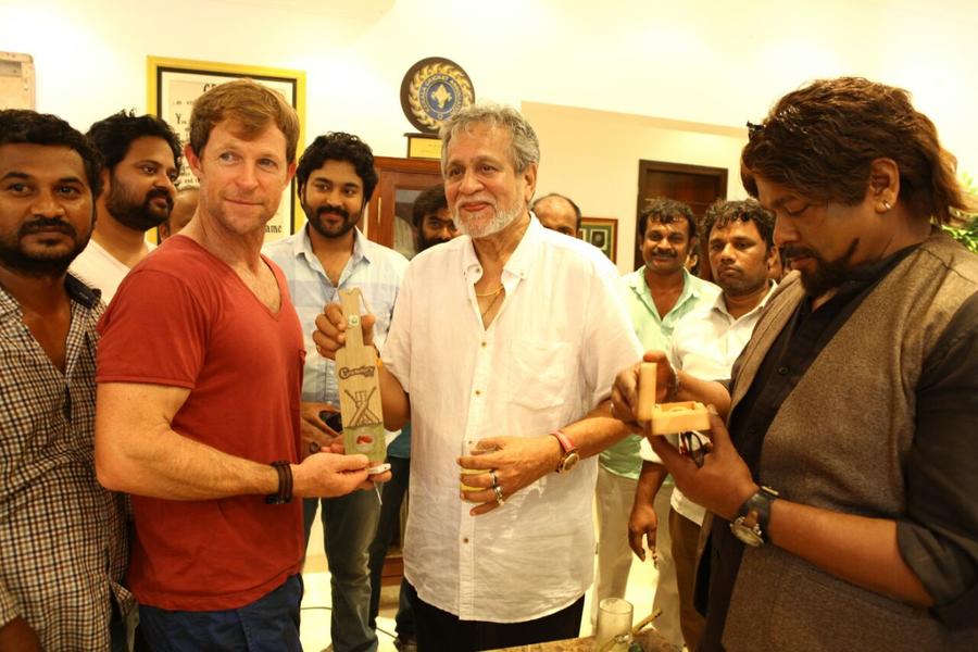 Kayal Chandran, R. Parthiepan with South African Cricketer Jonty Rhodes Stills