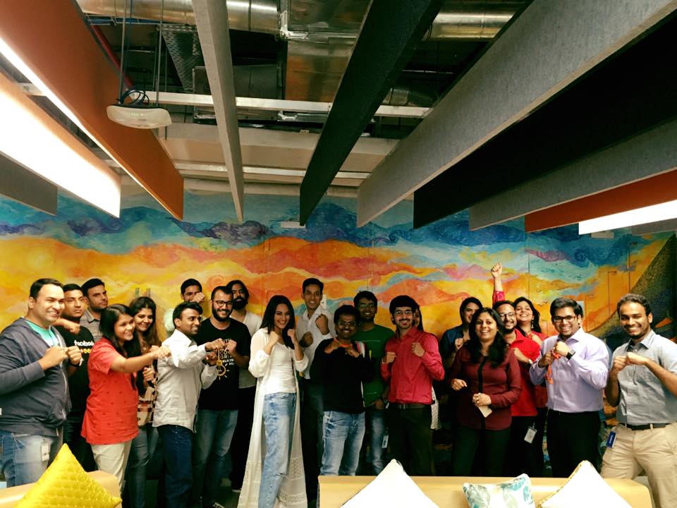 Sonakshi Sinha & AR Murugadoss have some fun at the Facebook office