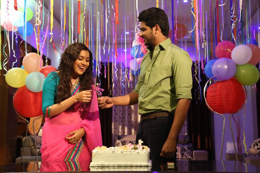 Rashmi Gautam and Rajiv Kanakala latest stills from Charu Seela Movie