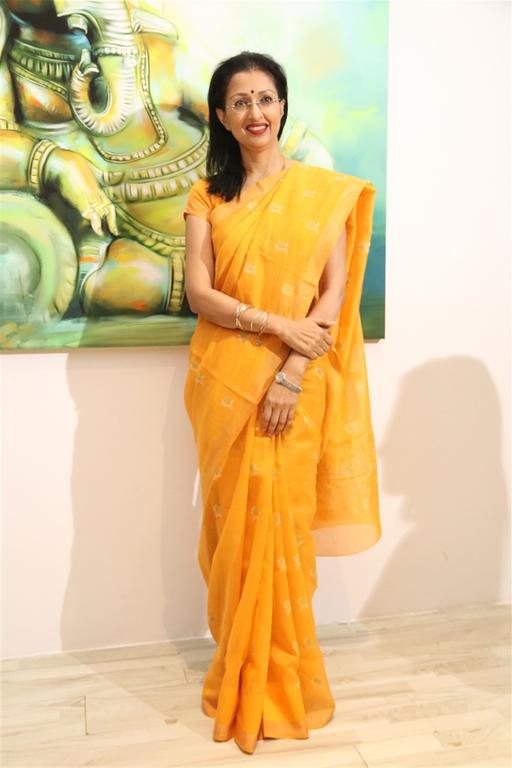 The participants of Ganesh 365 art exhibition were honoured by Gautami
