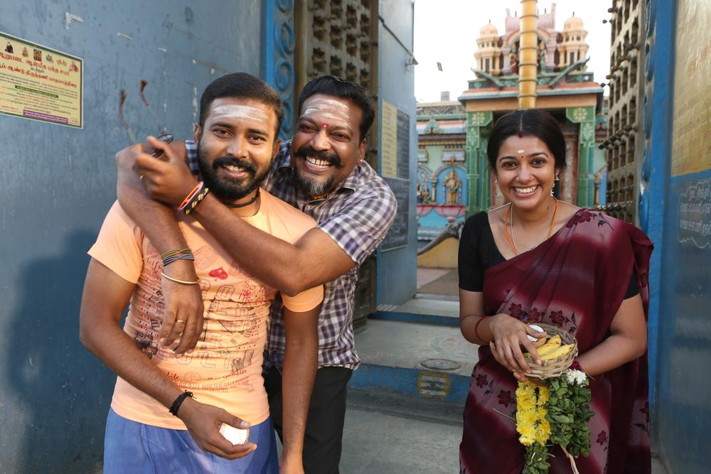 Ulkuthu Tamil Movie Stills | Dinesh, John Vijay and Chaya Singh