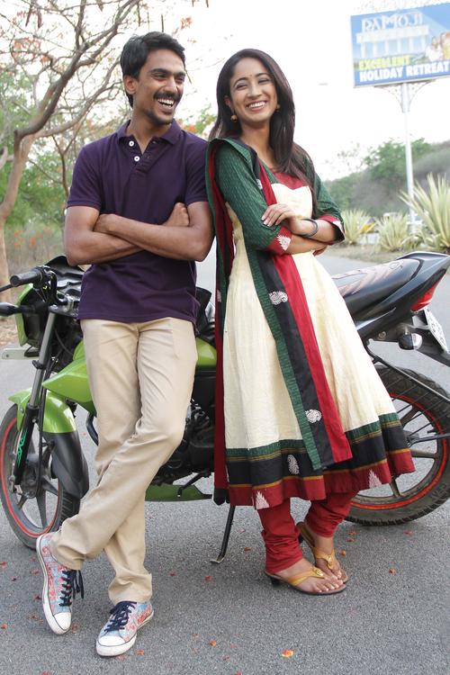 Moone Moonu Varthai Tamil Movie Stills | Arjun Chidambaram, Aditi Chengappa