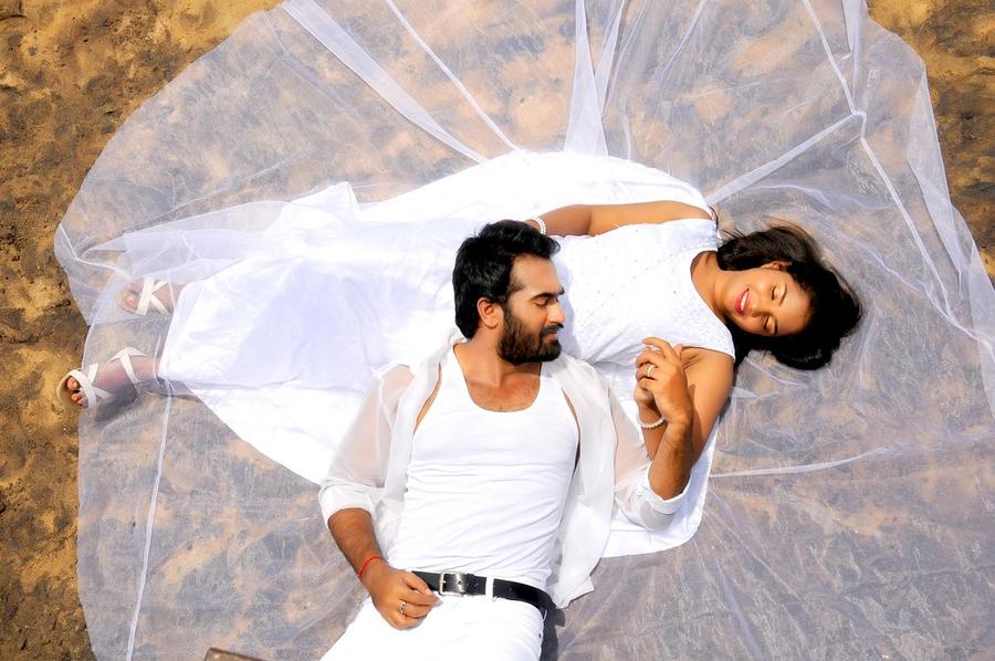 Puyala Kilambi Varom Movie Stills | Madhu Sri, Thaman Kumar