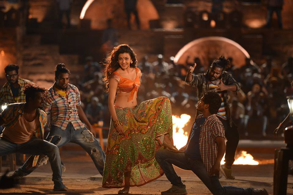 Kajal Aggarwal Hot Stills In Pakka Local Song from Janatha Garage