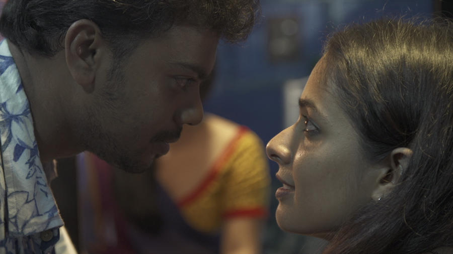 Odu Raja Odu Tamil Movie Stills | Ashiqa Salvan, Abhishek K.S.