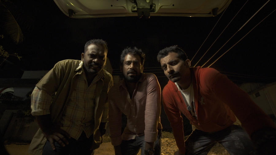 Odu Raja Odu Tamil Movie Stills | Guru Somasundaram, Venkatesh Harinathan