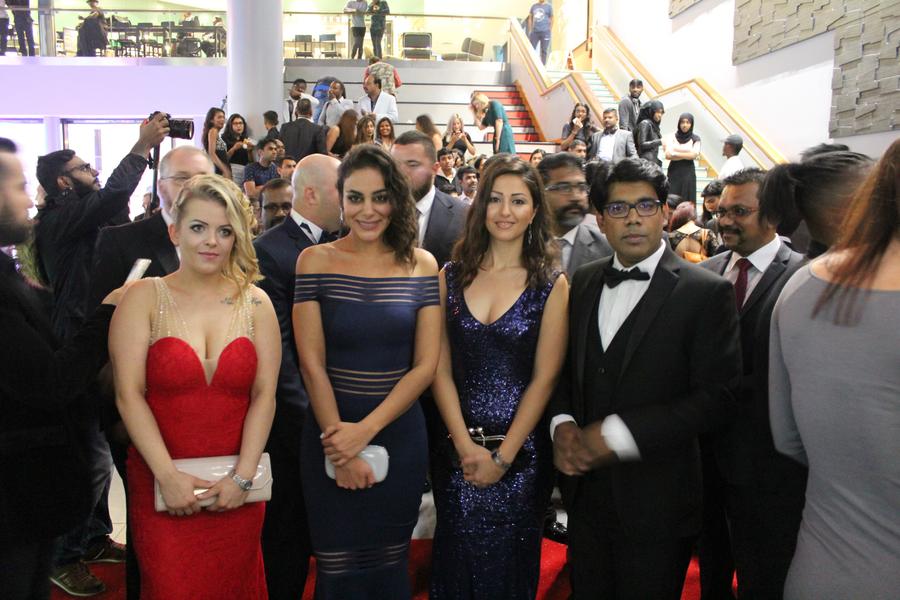 Red Carpet Preview Stills of Valla Desam | Director NT Nantha
