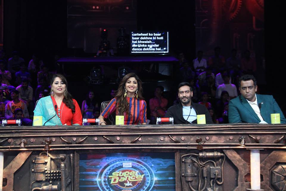 Ajay Devgan on the sets of Super Dancer India show for Shivaay promotions